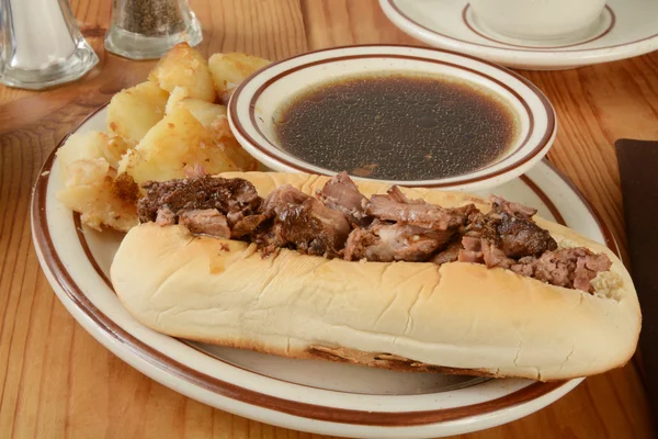 Sandwich de carne asada —  Fotos de Stock