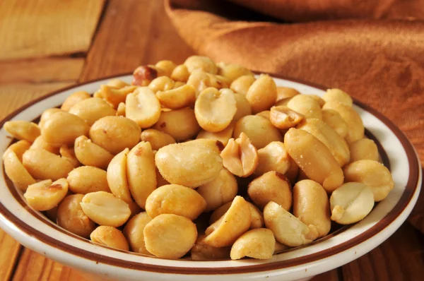 Жареный испанский арахис — стоковое фото