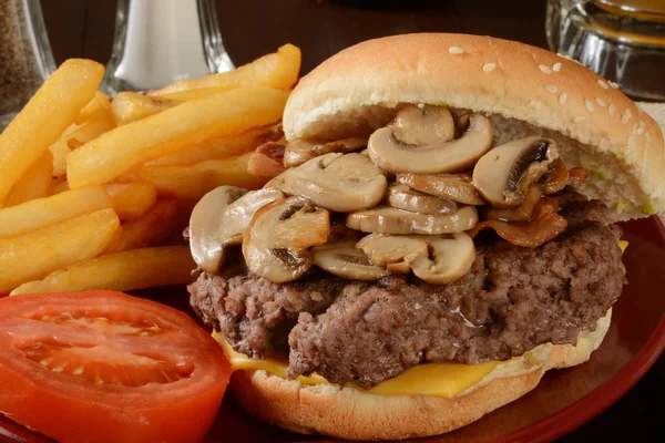 Msuhroom pastırma burger — Stok fotoğraf