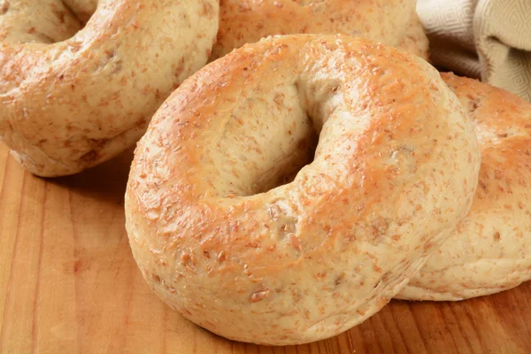 Multi grain bagels — Stockfoto