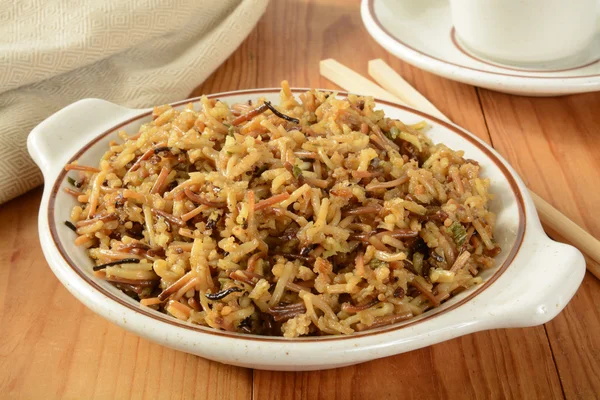 Stekt ris i nötkött buljong — Stockfoto