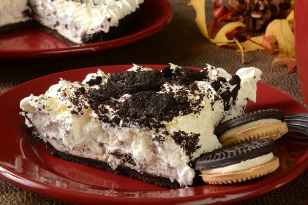 Crème taart met cookies — Stockfoto