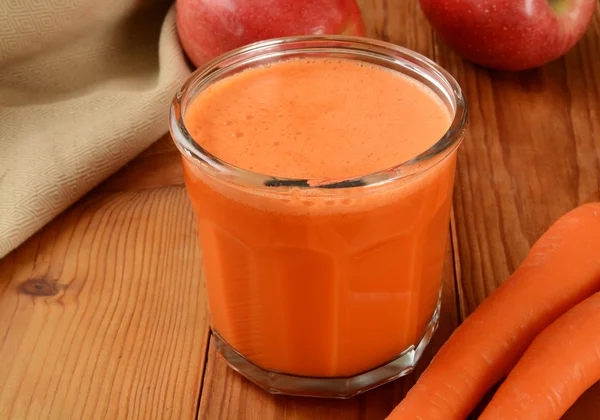 Apple carrot juice — Stock Photo, Image