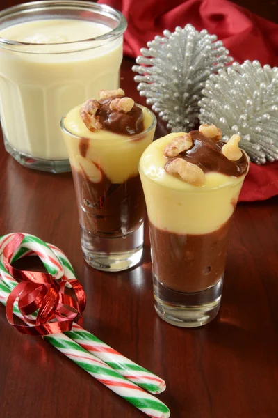 Christmas pudding shooters — Stock Photo, Image