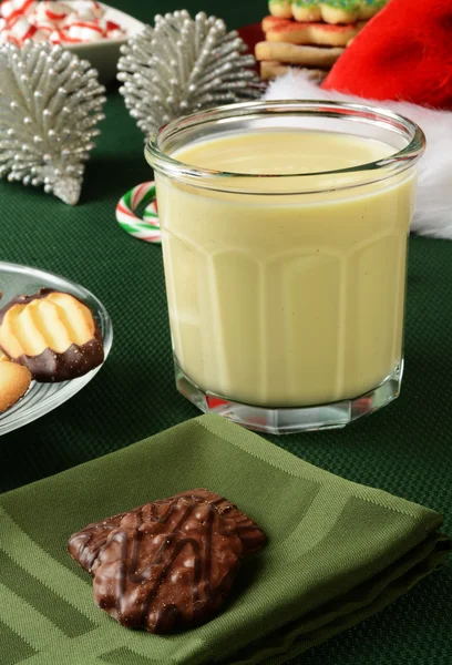 Christmas eggnog and cookies — Stock Photo, Image