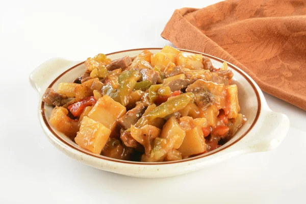 Bowl of steak and potatoes — Stock Photo, Image