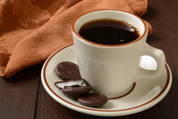 Coffee and mint cookies — Stock Photo, Image