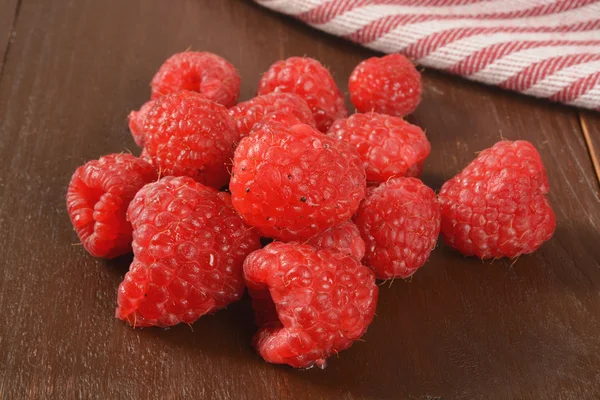 Ripe organic raspberries — Stock Photo, Image