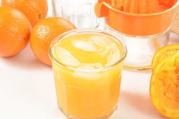 Jus d'orange en verre — Photo