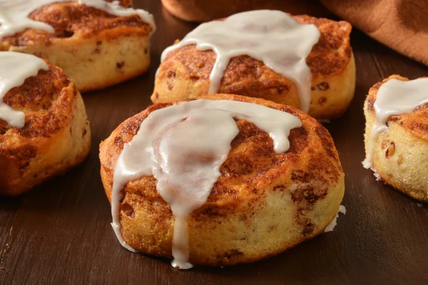 Fresh baked cinnamon rolls — Stock Photo, Image