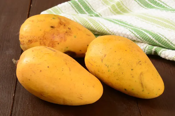 Frutas asiáticas de mango —  Fotos de Stock