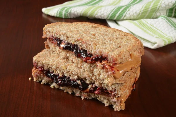 Peanut butter jelly sandwich — Stock Photo, Image