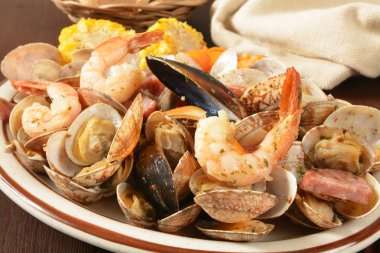 New England tarzı Clam Bake