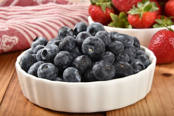 Fresh organic berries — Stock Photo, Image