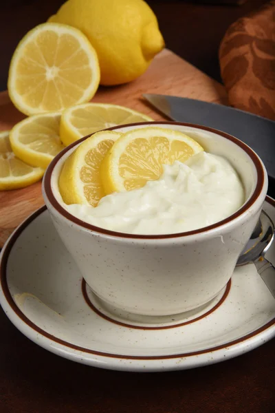 Gaya Yunani lemon yogurt — Stok Foto