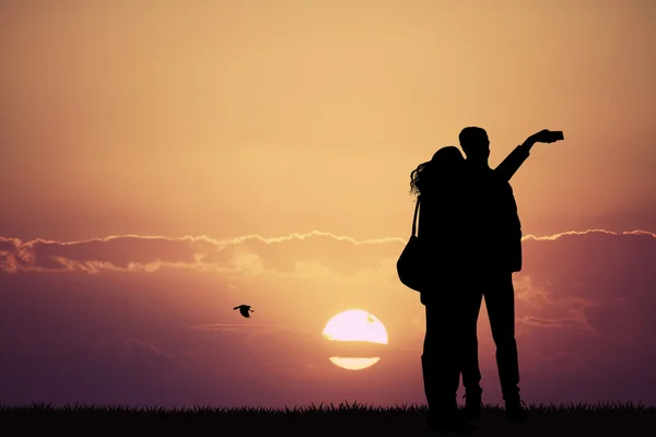 Snaps selfie at sunset — Stock Photo, Image