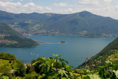 the floating piers, Christo, Iseo lake clipart