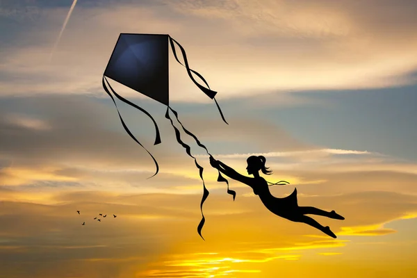 女孩挂在风筝上 — 图库照片