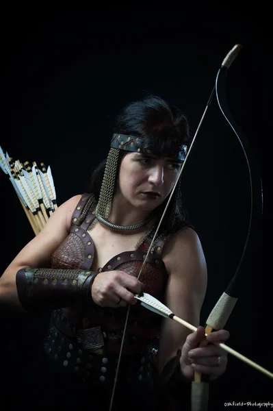 Femme archer — Photo