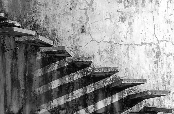 Grunge régi beton lépcsőn. — Stock Fotó