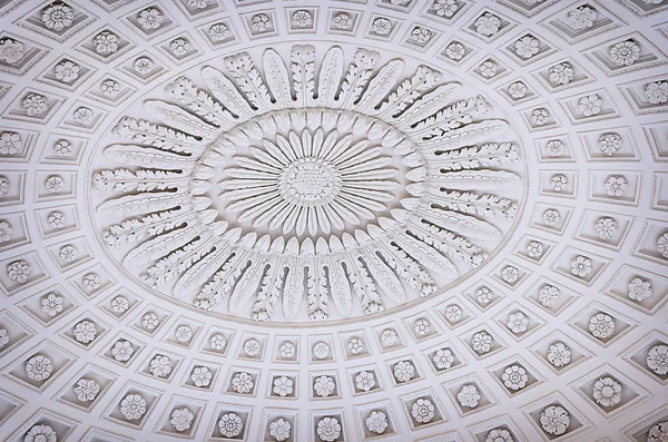 Ornate carved ceiling — Stock Photo, Image