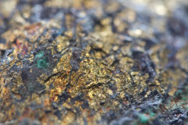 Chalcocite, copper(I) sülfat (Cu2s), önemli bir bakır cevheri olduğunu