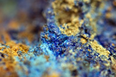 Azurit bir yumuşak, derin mavi bakır mineraldir