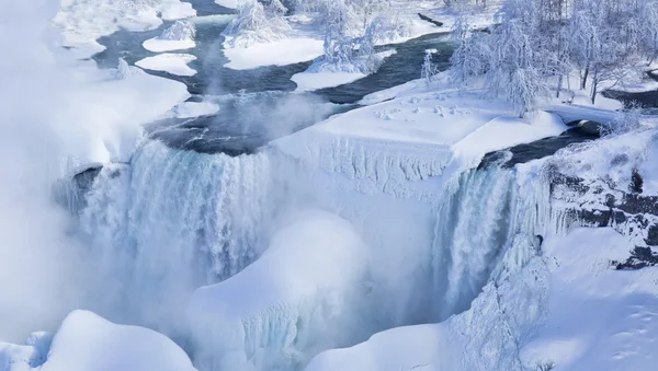Niagara-vízesés a Skylon-torony — Stock Fotó