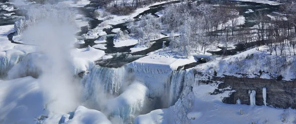 Niagara-vízesés a Skylon-torony — Stock Fotó