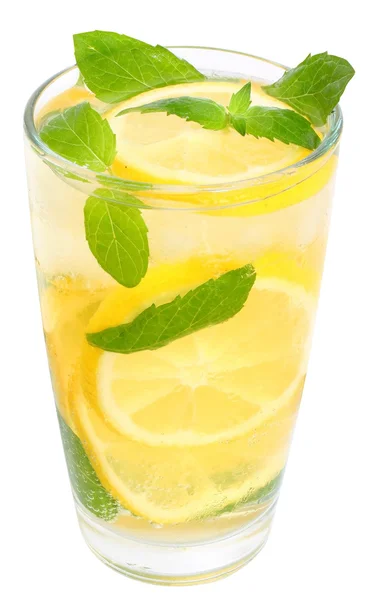 Limonata con cubetti di ghiaccio — Foto Stock