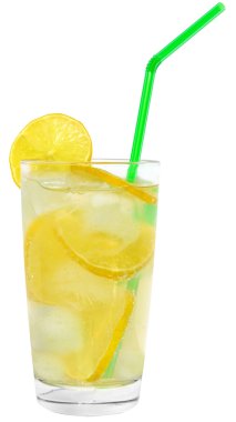 buz küpleri ile limonata