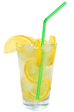 buz küpleri ile limonata