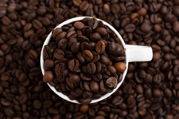 Coffee Mug Fulled Coffee Beans Top View — Stock Photo, Image