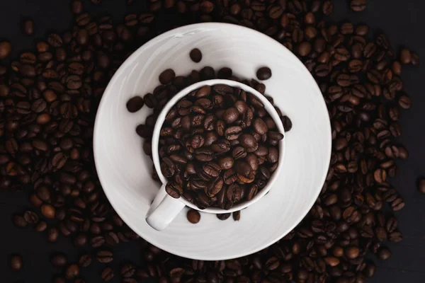 Coffee Mug Fulled Coffee Beans Top View — Stock Photo, Image