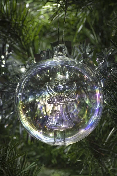 แองเจิ้ลกระจกตกแต่งต้นคริสต์มาส bauble — ภาพถ่ายสต็อก