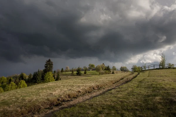 Karpaten im Frühling — Stockfoto