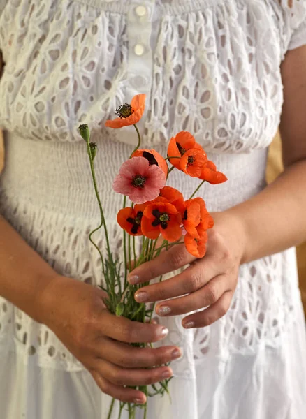 Woman White Dress Holding Poppe Flowers Close Her Hands Spring — Stock Photo, Image