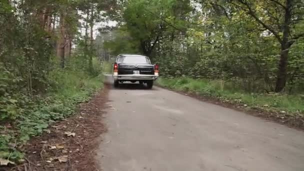 Mołdawia Republika Kiszyniów Listopada 2020 Radziecki Samochód Retro Gaz Mewa — Wideo stockowe