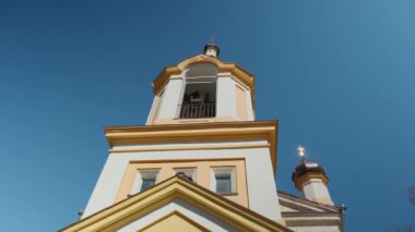 Küçük bir Hıristiyan kilisesinin cephesi. Manastır SF. Moldova Cumhuriyeti Condritsa köyünde Nikolay.