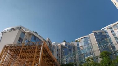 Modern ev binası. Modern İnşaat Mimarisi