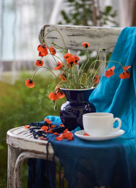 Little Red Poppies Bouquet Blue Vase Vintage Chair Poppies Cup — Stock Photo, Image