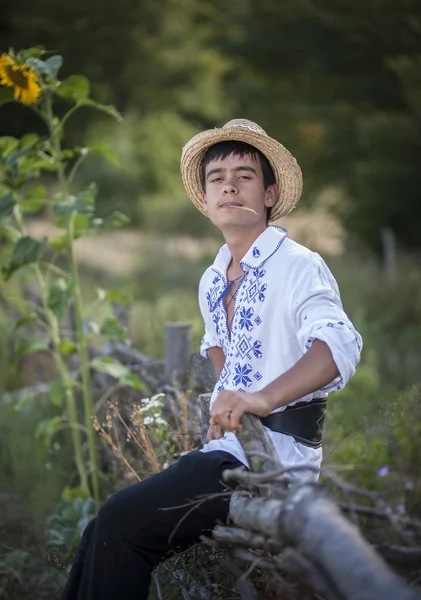 Rumänska teenage — Stockfoto