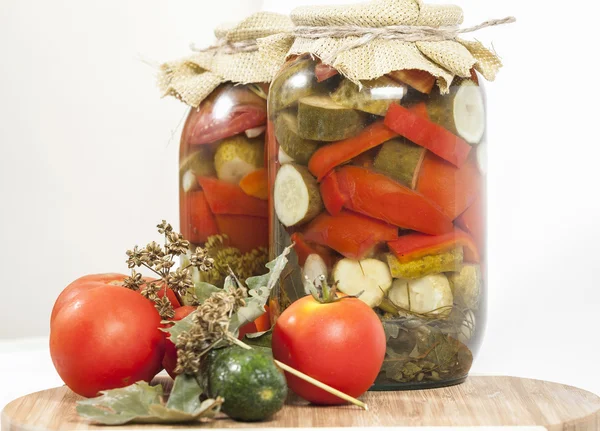 Tomates enlatados — Fotografia de Stock