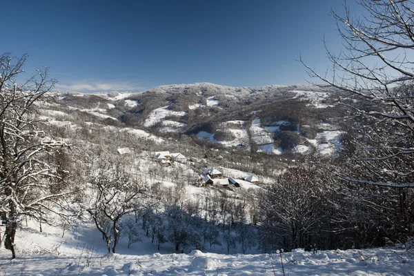 Winterliche Berglandschaft — Stockfoto