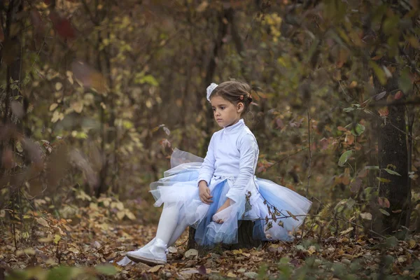 Mała balerina — Zdjęcie stockowe