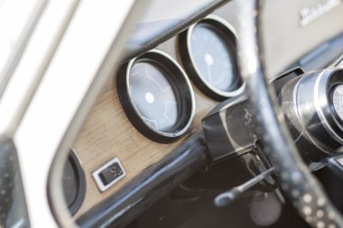 Dacia eski araba Romanya Buharest