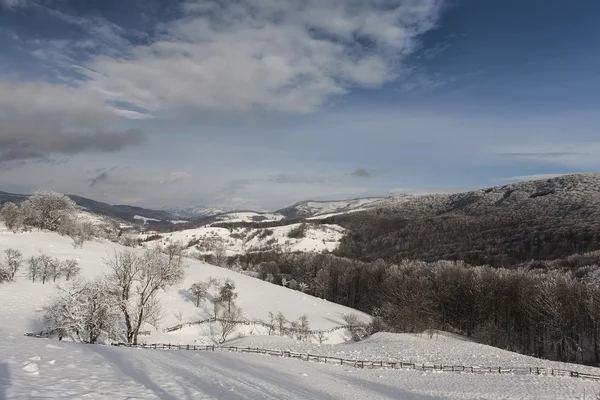 Winter in mountains — Stock Photo, Image