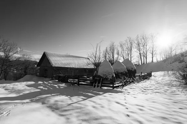 Inverno nas montanhas — Fotografia de Stock