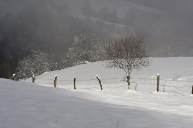 kış döneminde dağlar