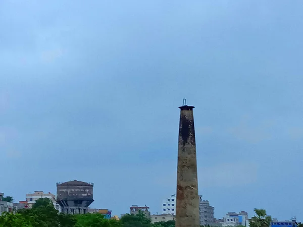 自然工厂的砖块燃气管道 — 图库照片